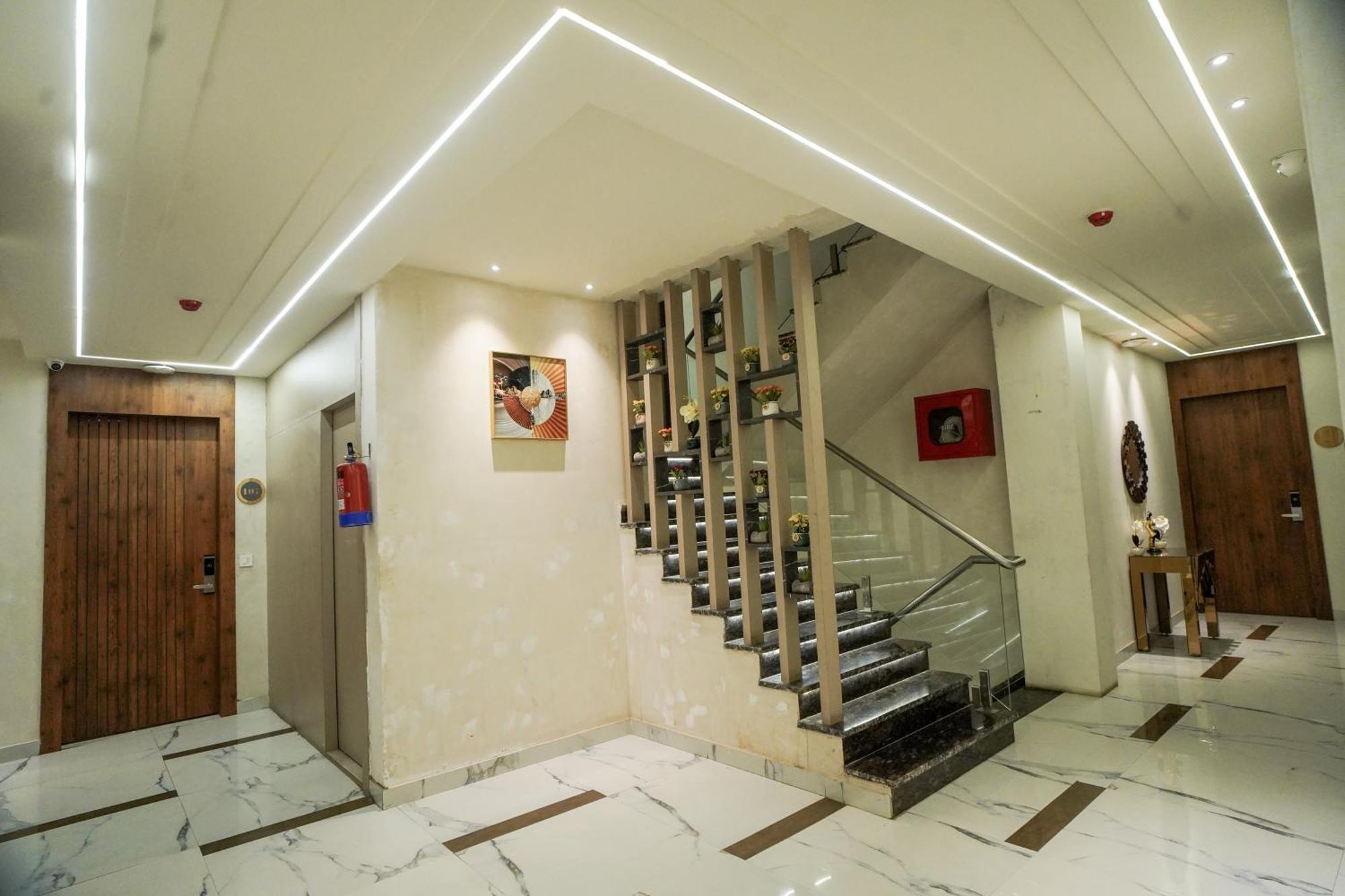 Familia Hotel And Banquets Lucknow Exterior foto